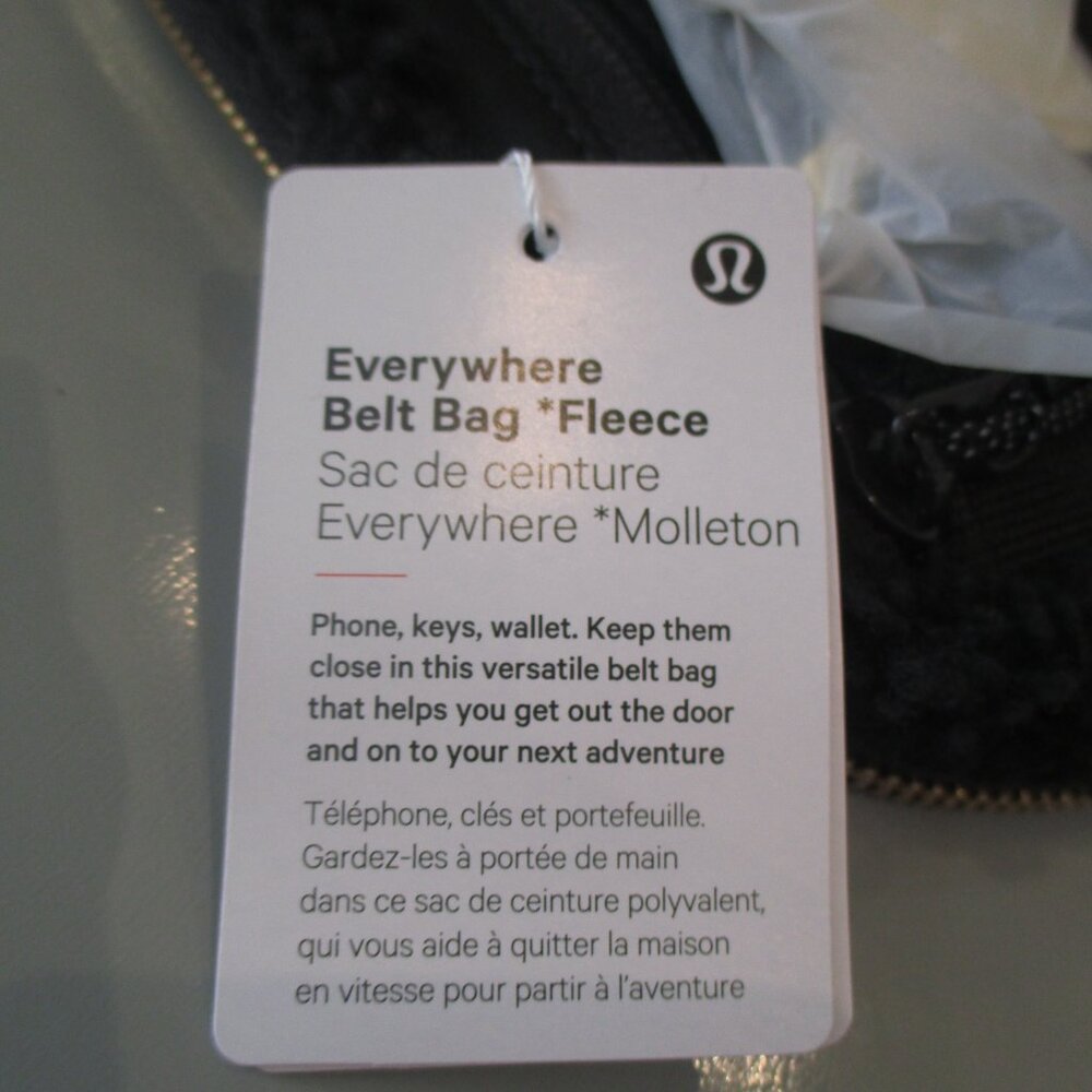 Lululemon Everywhere Fleece Belt Bag Black & Gold - NWT - Picture 7 of 8